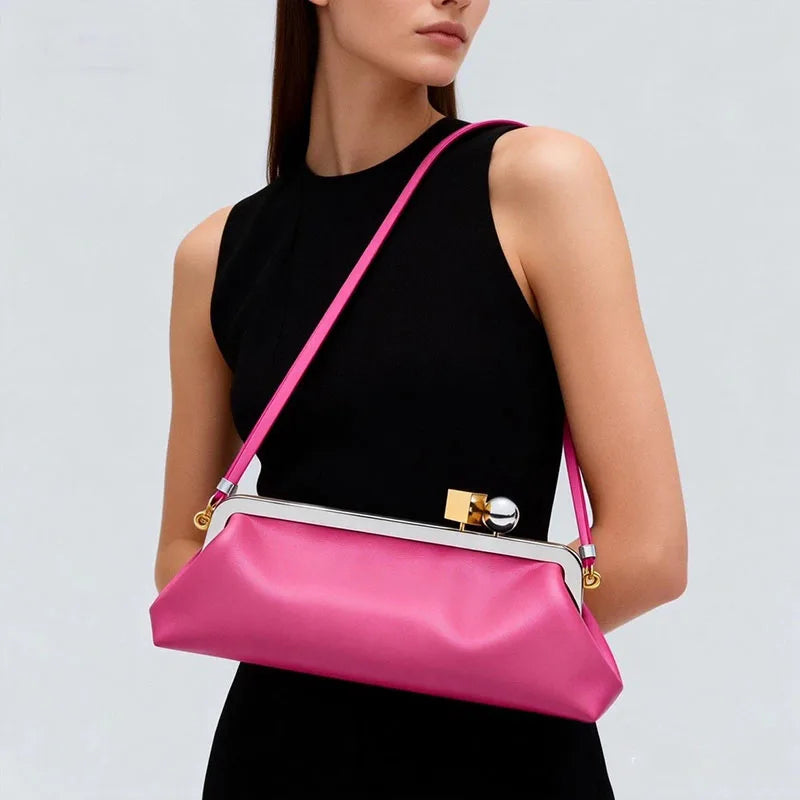 Which Bag to Take to a Wedding? A Guide to Evening Bags and Clutches