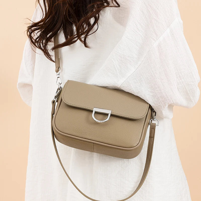 תיק צד מעור בקר עם דש וטבעת D – תמונה 8